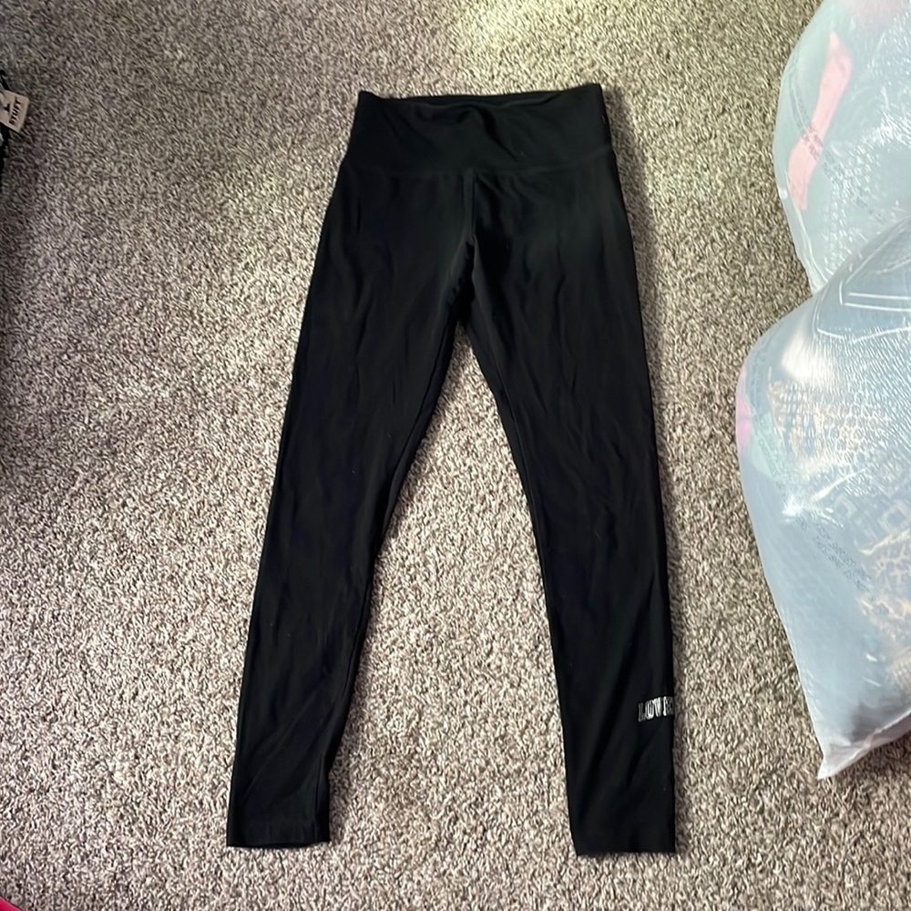 PINK Victoria’s Secret black leggings.